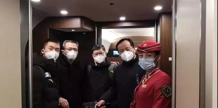 最新热毒揭秘，时尚潮流必备资讯