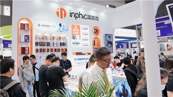 英菲克新品发布，小巷中的隐藏特色小店亮相！