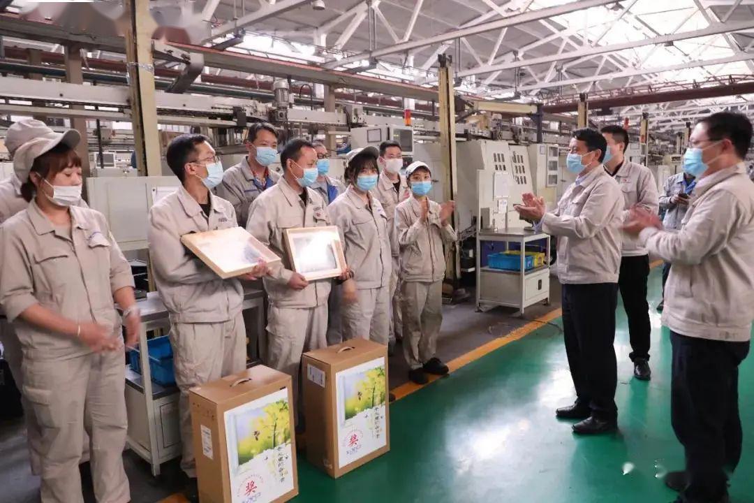 洛轴2025最新动态，探索自然美景之旅，寻求内心平和的旅程