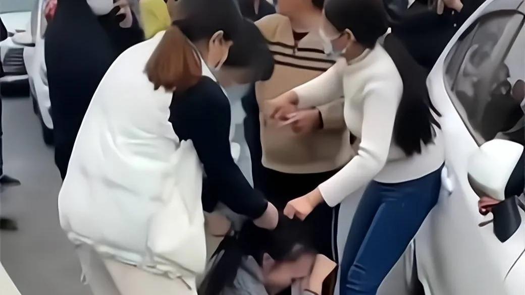 公众视角下的多元观点分析，真实抓小三最新视频揭秘